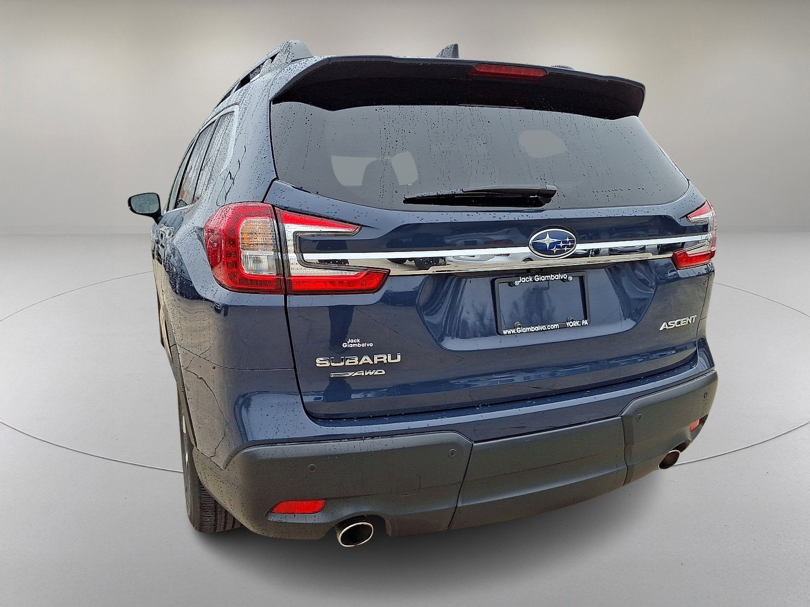 Used 2024 Subaru Ascent Premium w/ Convenience Package image 8