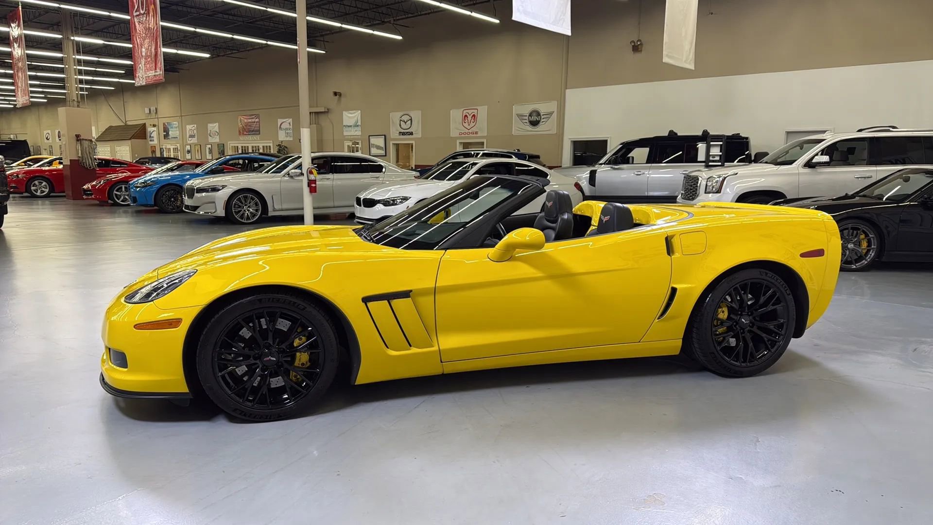 Used 2013 Chevrolet Corvette Grand Sport w/ 3LT Preferred Equipment Group image 6