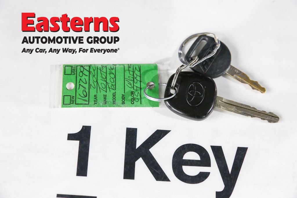 Used 2022 Toyota Tacoma SR image 31