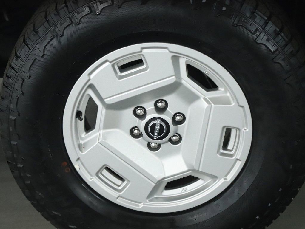 Certified 2024 Nissan Frontier SV w/ Hardbody Edition image 39