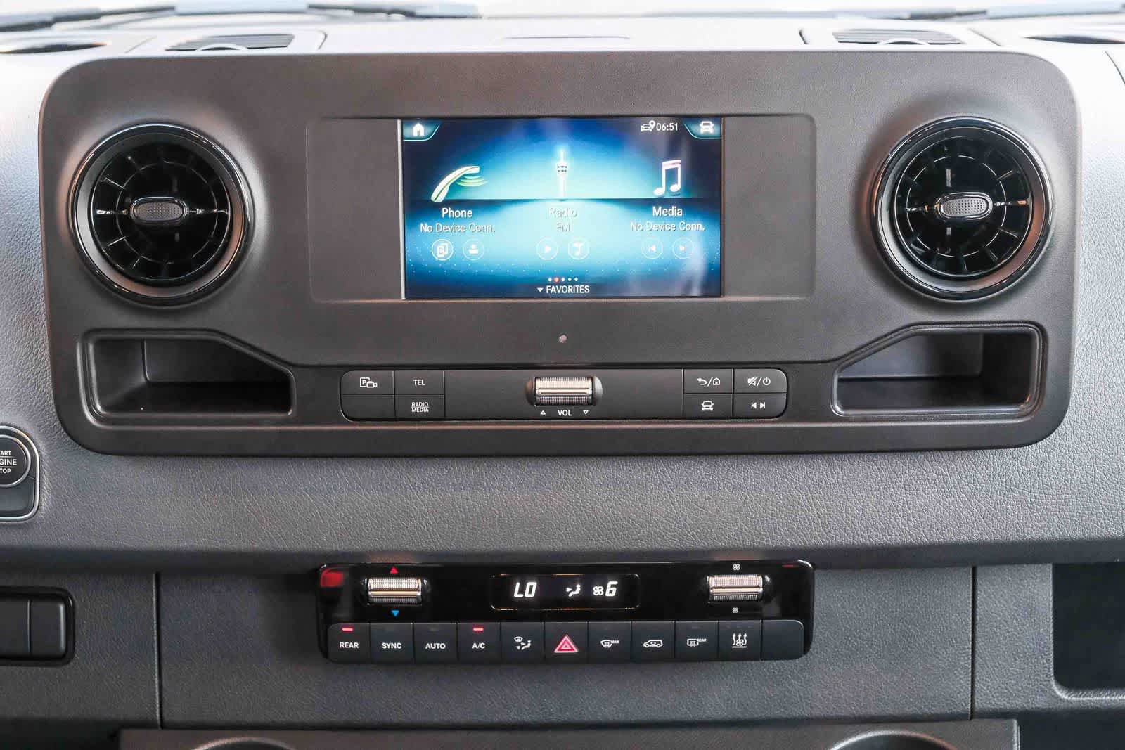 Used 2024 Mercedes-Benz Sprinter 2500 image 15