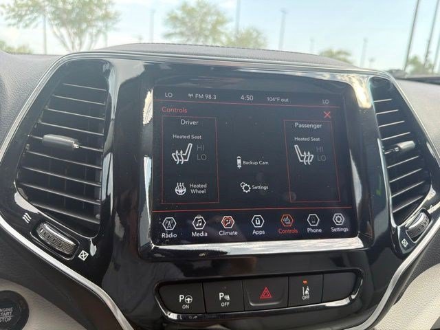 Used 2022 Jeep Cherokee Limited AWD/4WD image 31