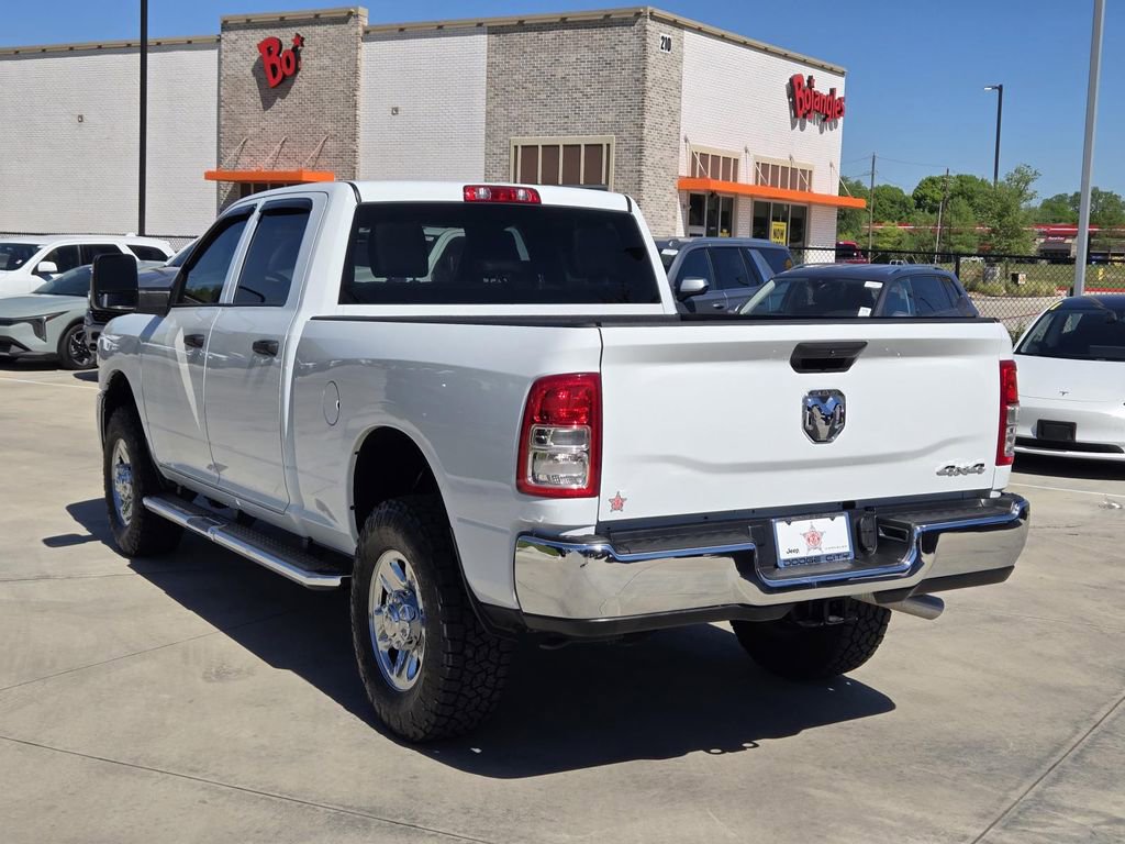 Used 2024 RAM 2500 Tradesman w/ Chrome Appearance Group AWD/4WD image 4