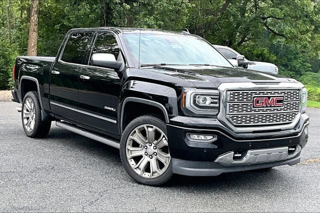 Used 2017 GMC Sierra 1500 Denali w/ Denali Ultimate Package AWD/4WD image 2