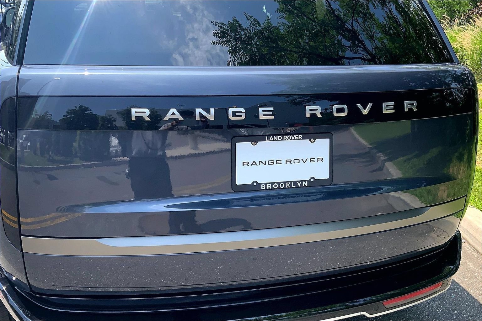 Certified 2025 Land Rover Range Rover SE AWD/4WD image 31