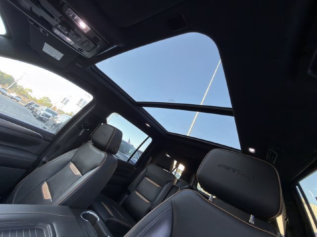 Used 2023 GMC Yukon XL AT4 w/ AT4 Premium Package AWD/4WD image 31
