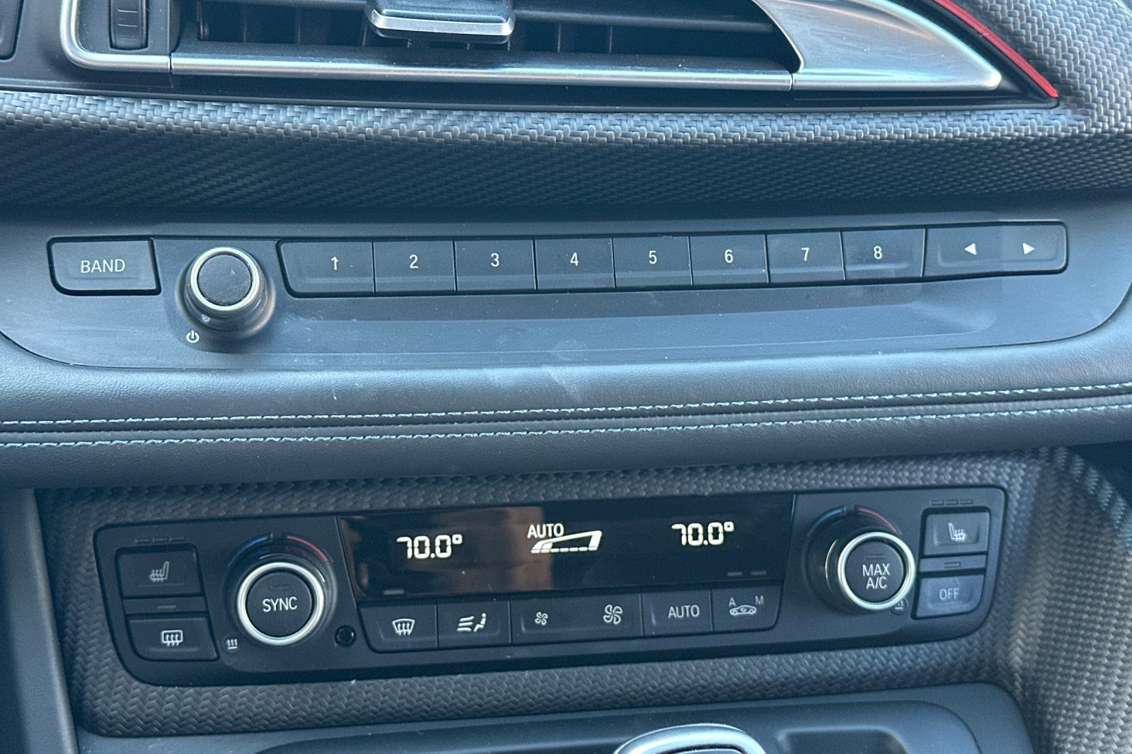 Used 2020 BMW i8 Coupe image 30