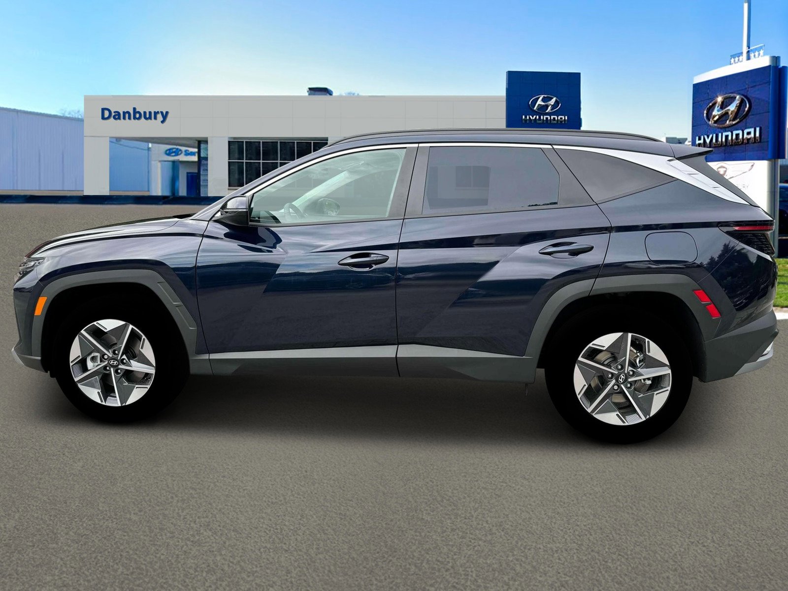 New 2025 Hyundai Tucson SEL AWD/4WD image 3