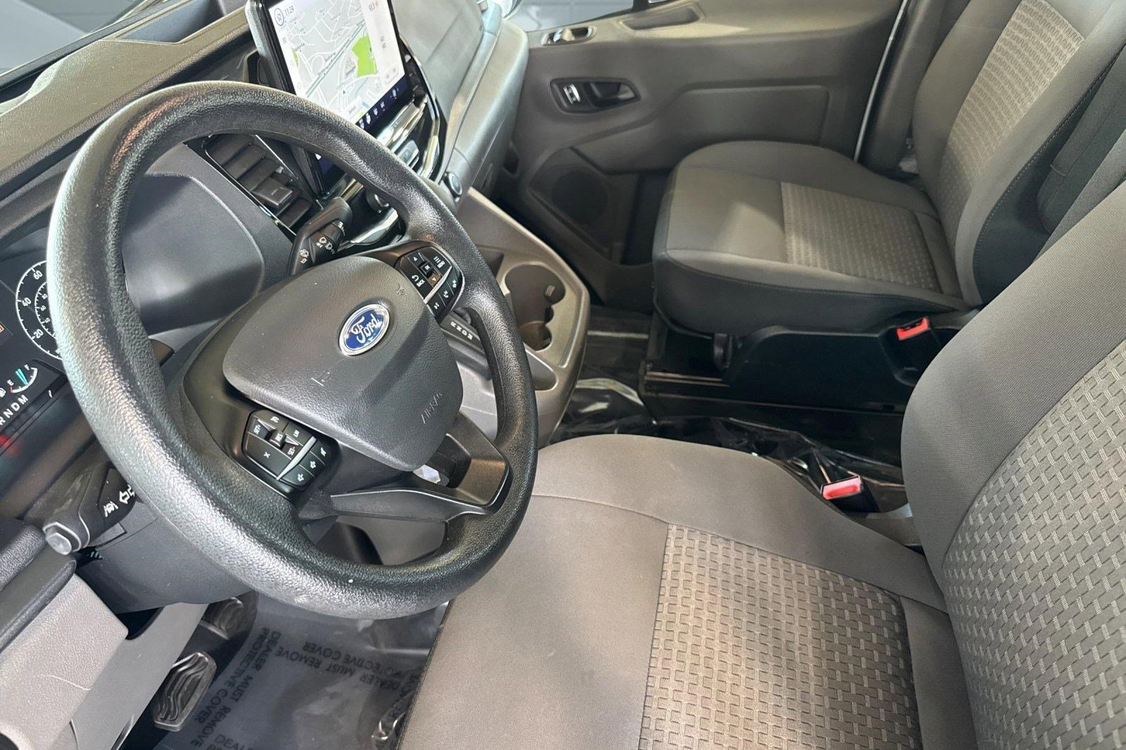 Used 2023 Ford Transit 350 XLT RWD image 4