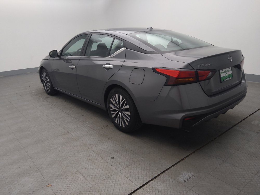 Used 2024 Nissan Altima 2.5 SV image 3