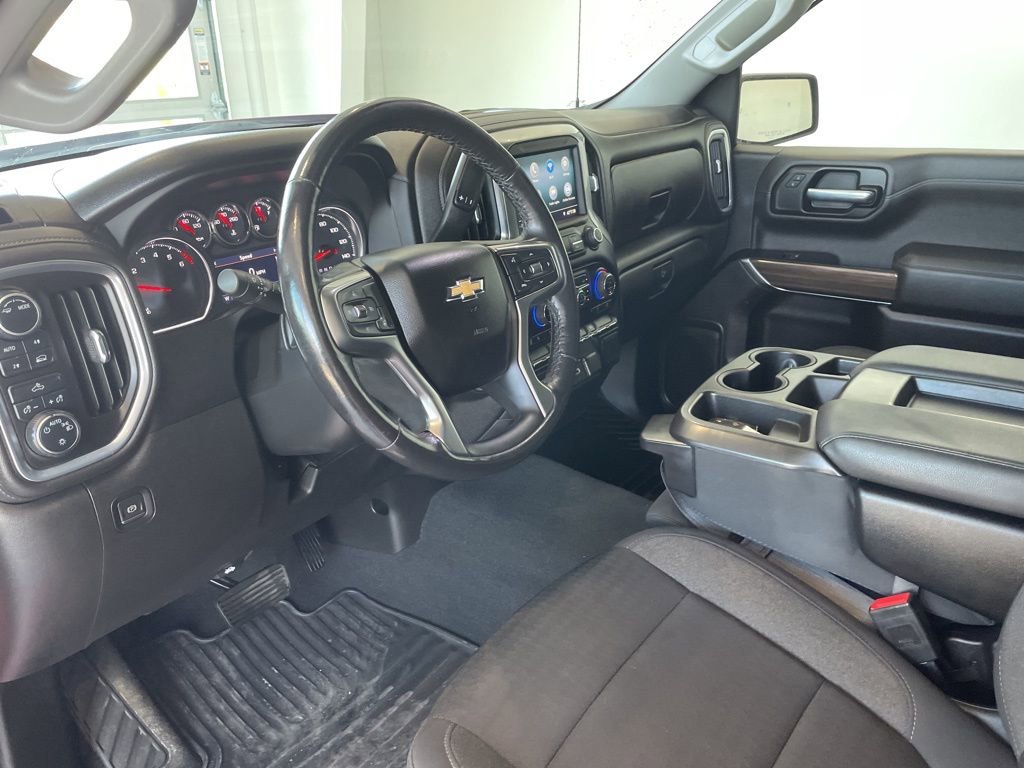 Used 2021 Chevrolet Silverado 1500 LT AWD/4WD image 9