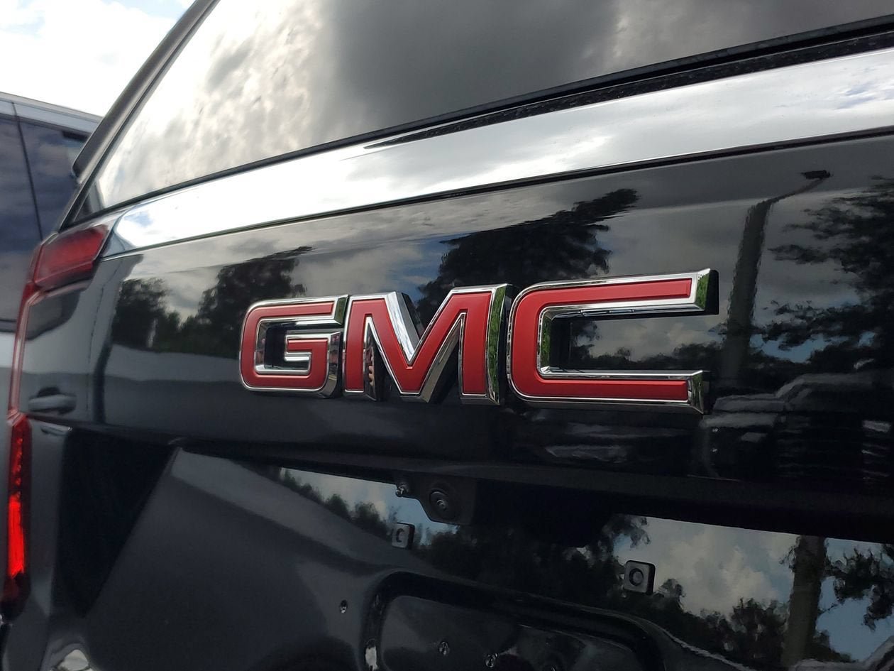 New 2026 GMC Yukon XL Elevation RWD image 7