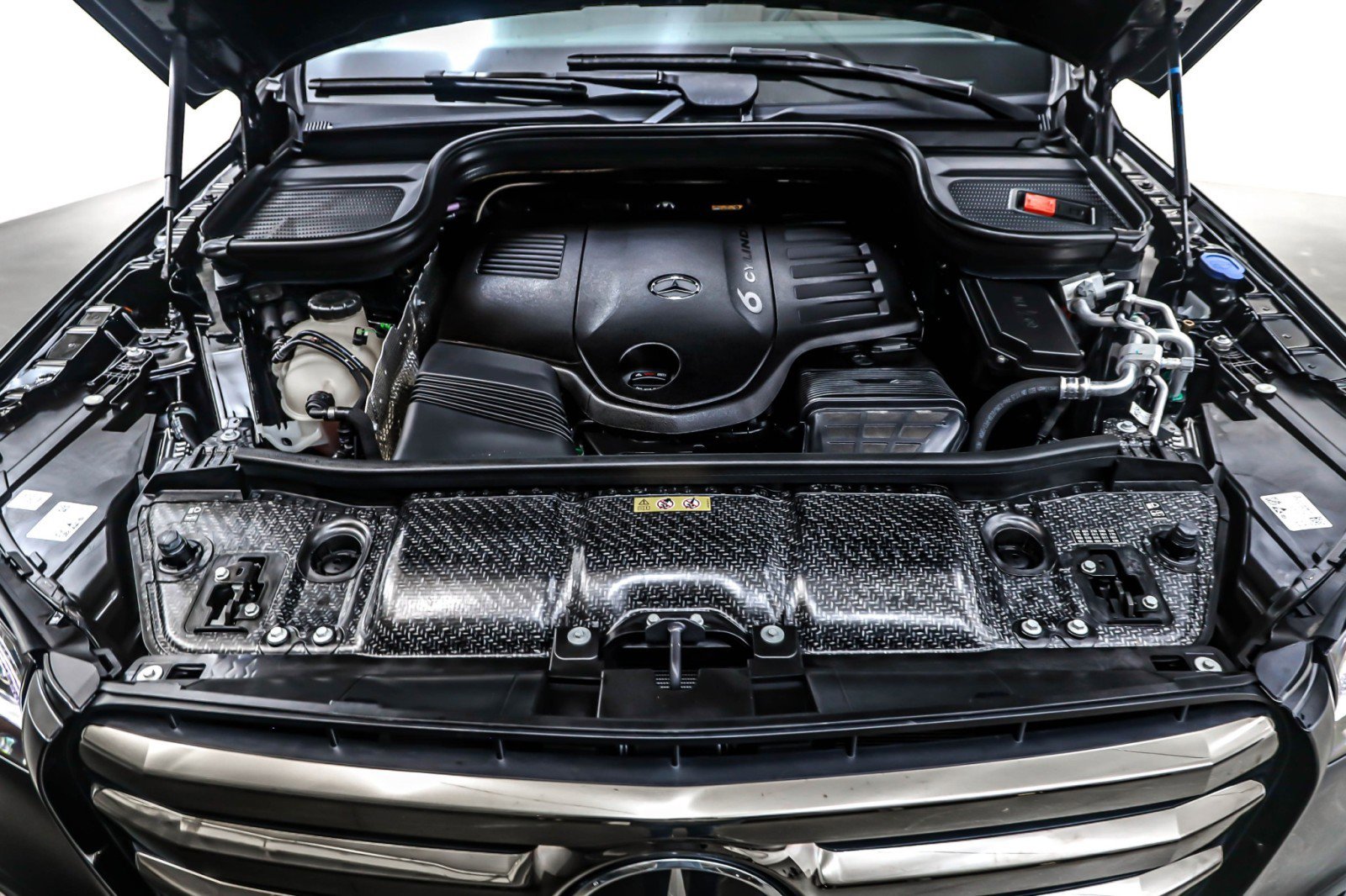 Certified 2024 Mercedes-Benz GLS 450 4MATIC image 11