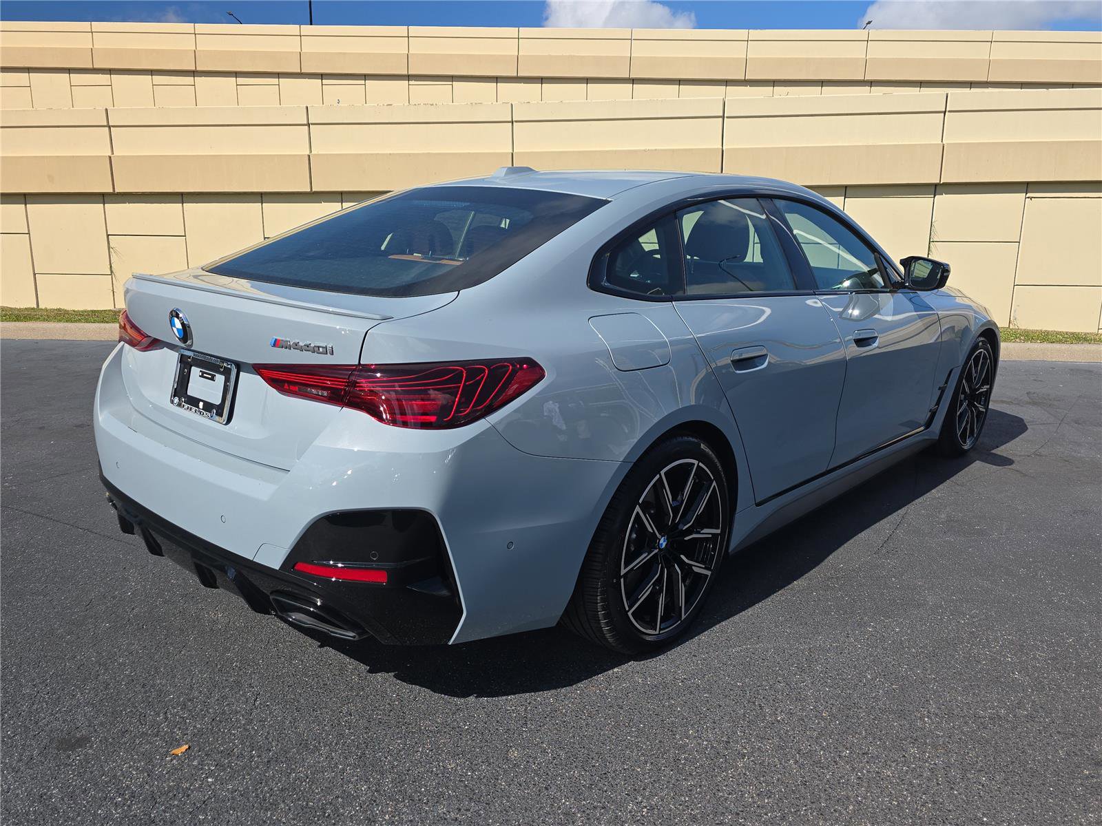 Used 2025 BMW M440i image 3