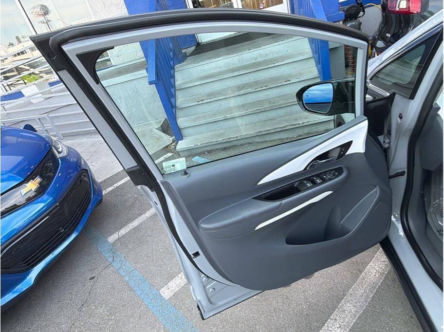 Used 2020 Chevrolet Bolt LT FWD image 15