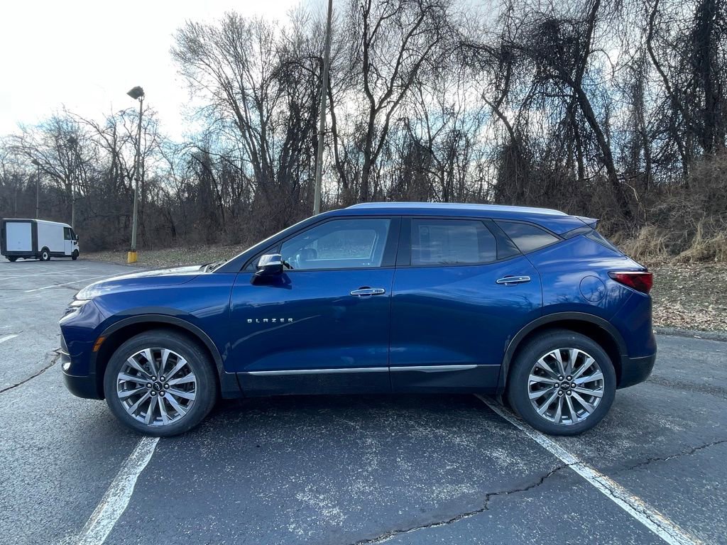 Certified 2023 Chevrolet Blazer Premier w/ Enhanced Convenience Package image 6