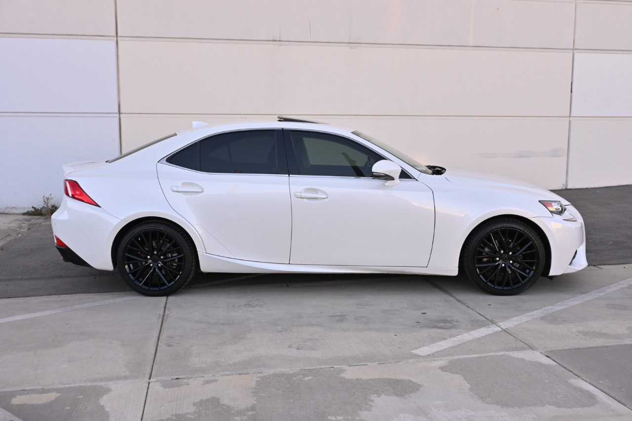 Used 2015 Lexus IS 250 w/ Premium Package RWD image 7
