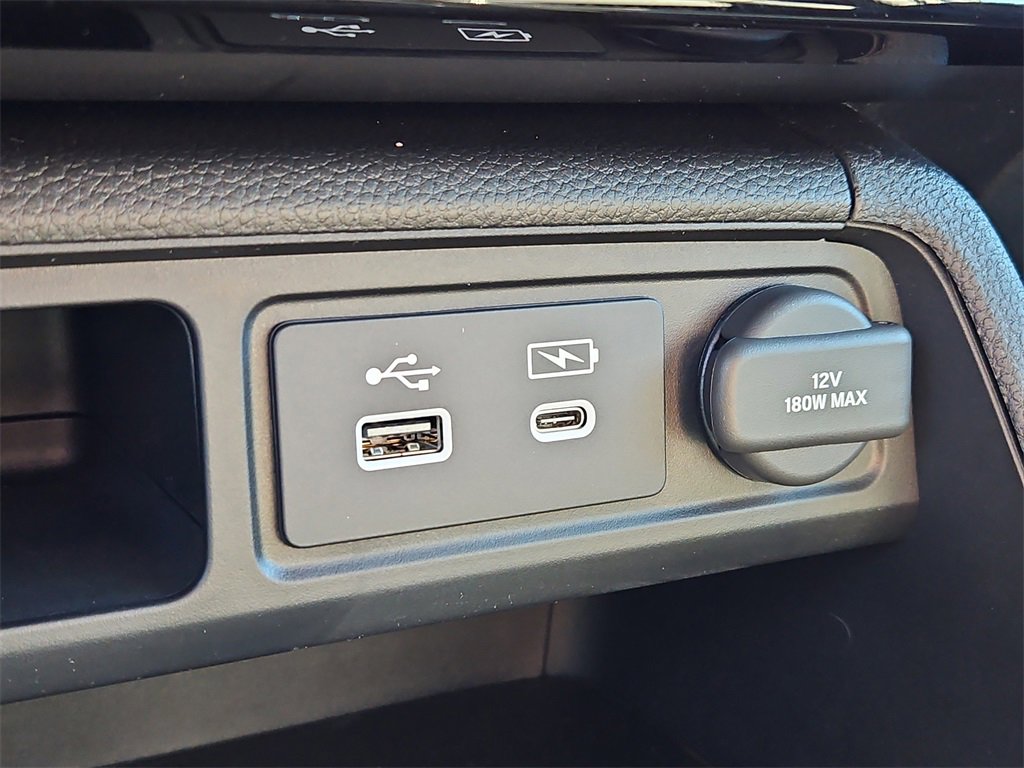 New 2025 Honda Pilot Touring image 11