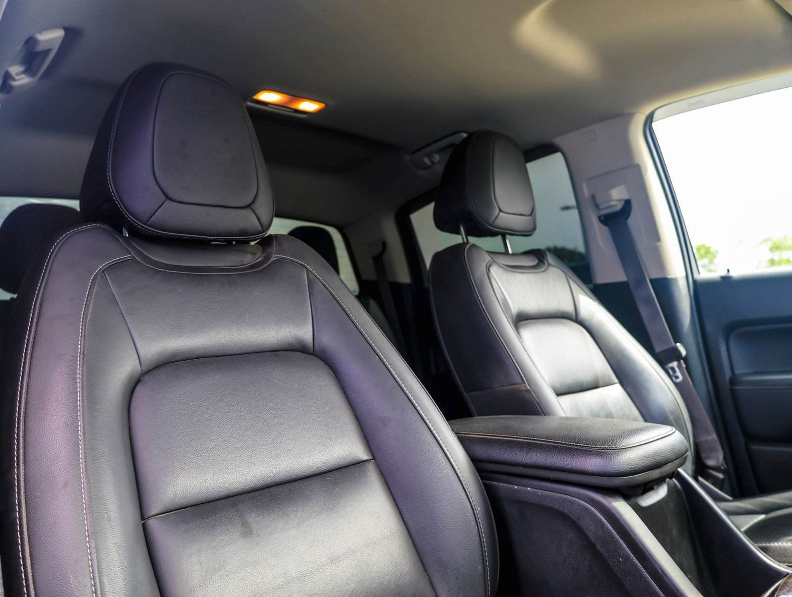 Used 2022 GMC Canyon Elevation w/ Elevation Premium Package image 17