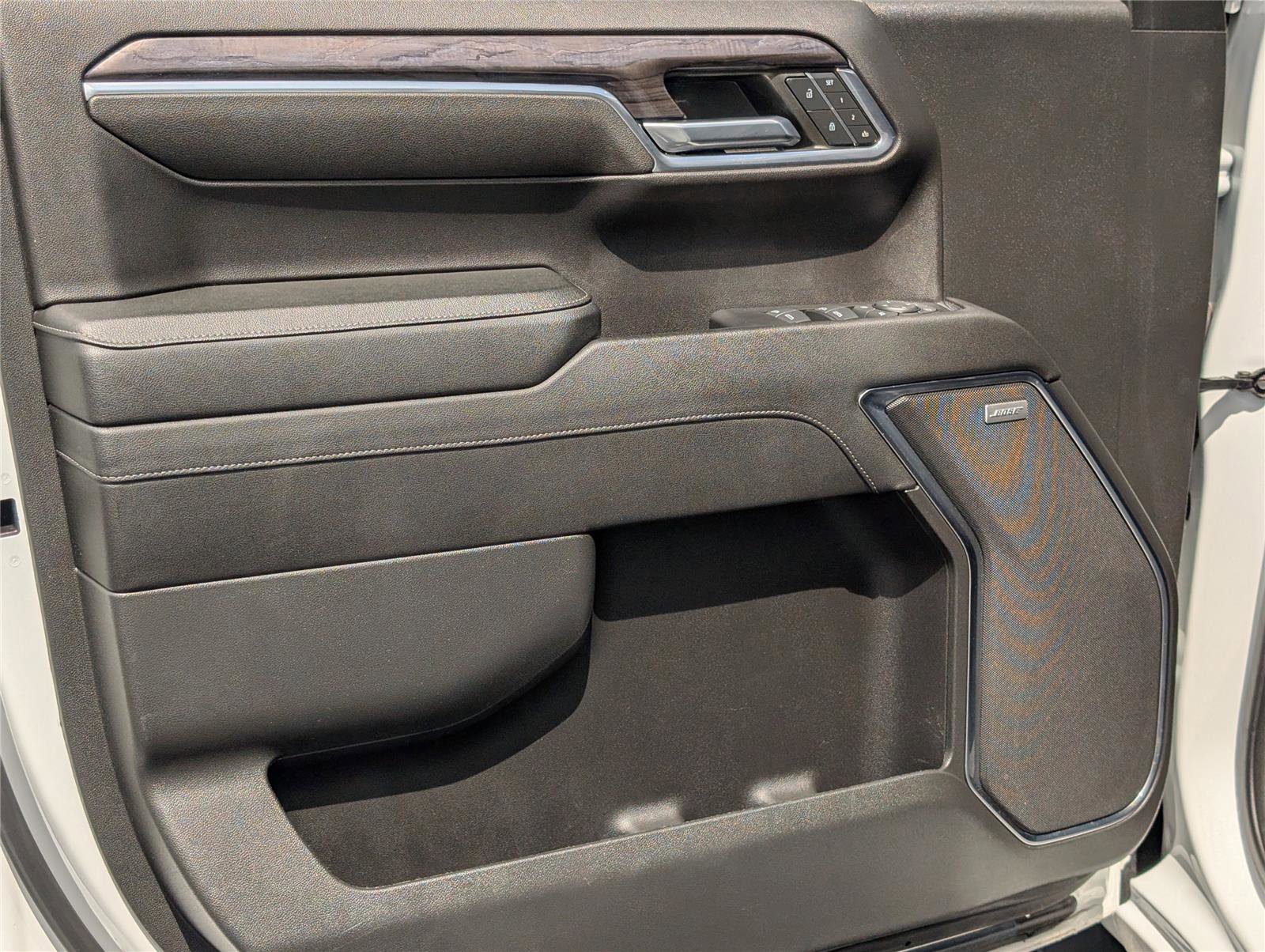 Used 2024 Chevrolet Silverado 1500 LTZ w/ Z71 Off-Road Package image 15