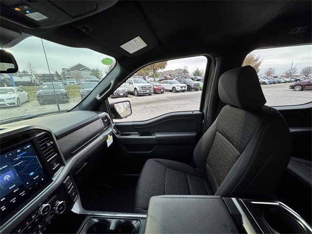 New 2025 Ford F150 XLT w/ Equipment Group 302A MID image 31