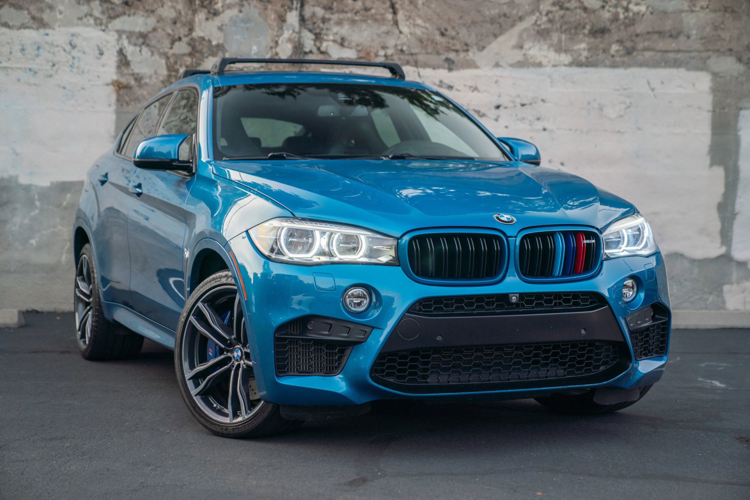 Used 2016 BMW X6 M image 2