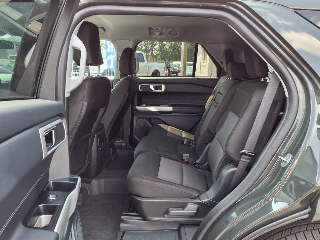 Used 2023 Ford Explorer XLT image 11