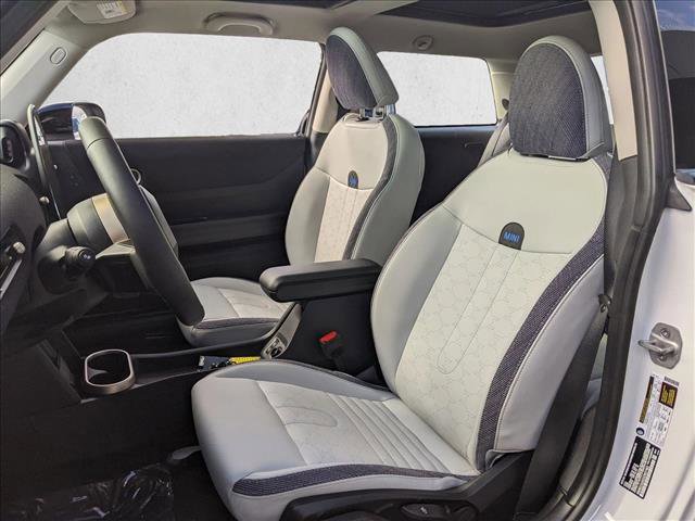 Certified 2025 MINI Cooper S image 15