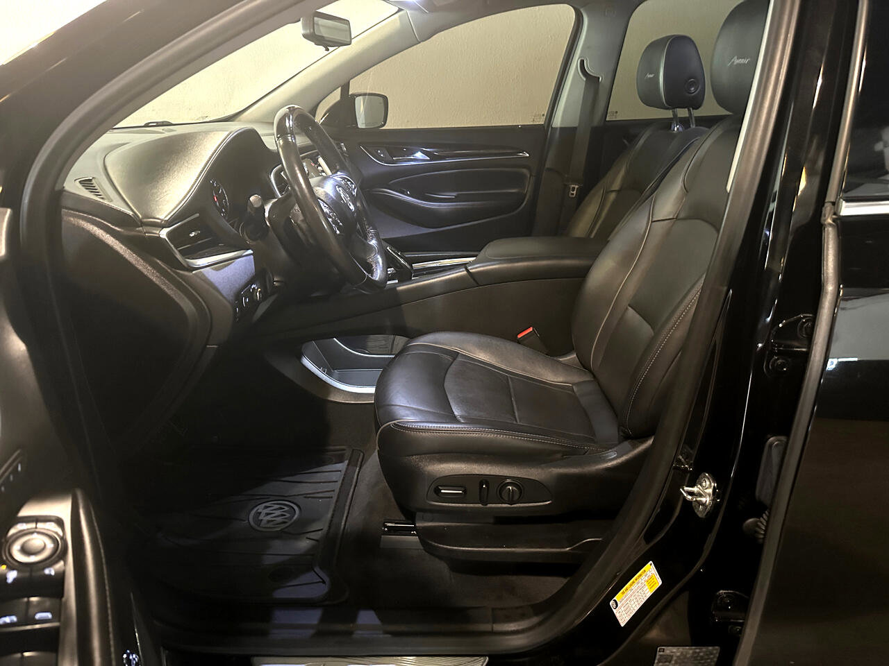 Used 2019 Buick Enclave Avenir w/ Avenir Technology Package image 8