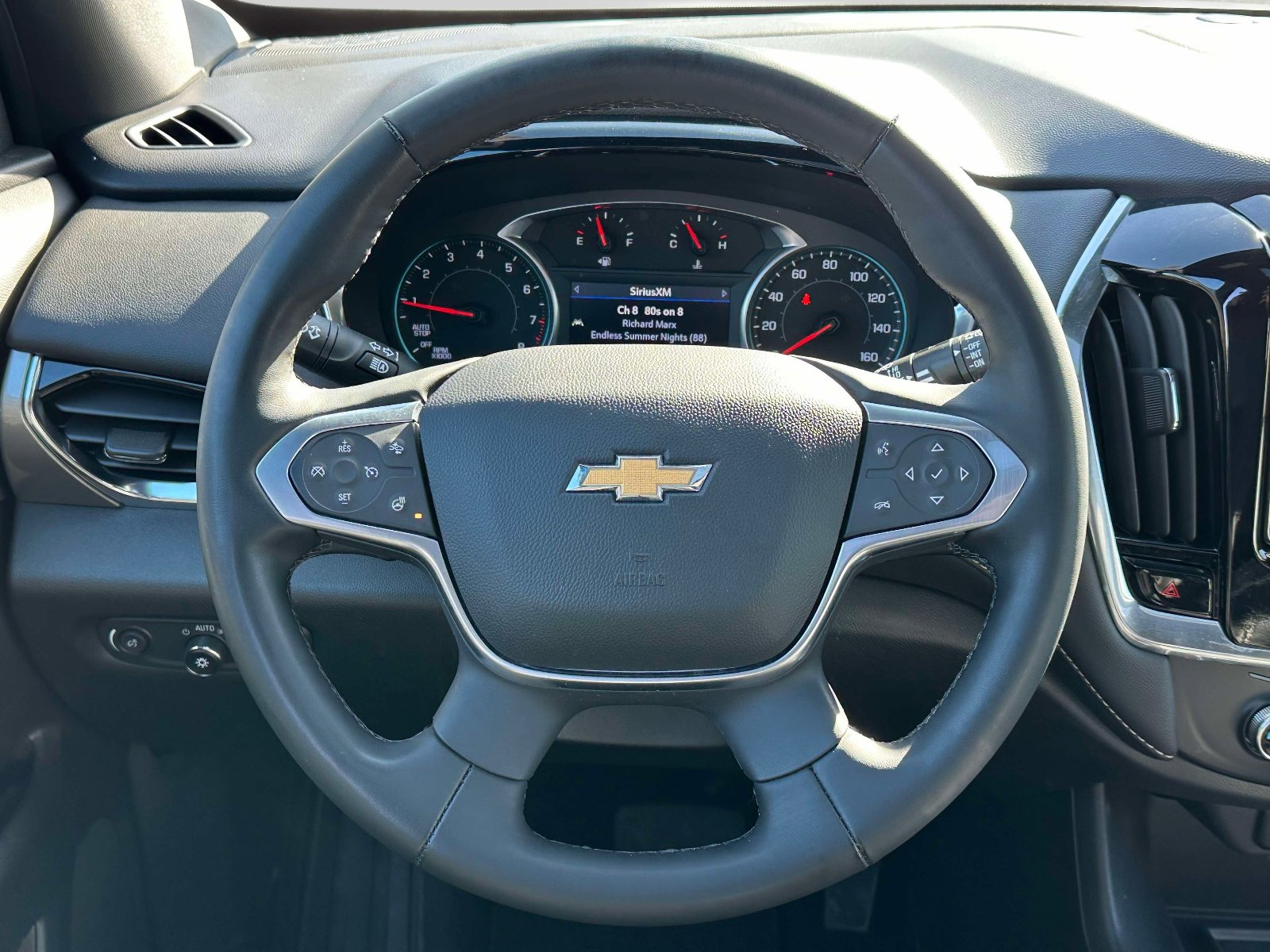 Certified 2023 Chevrolet Traverse LT w/ LT Premium Package AWD/4WD image 15
