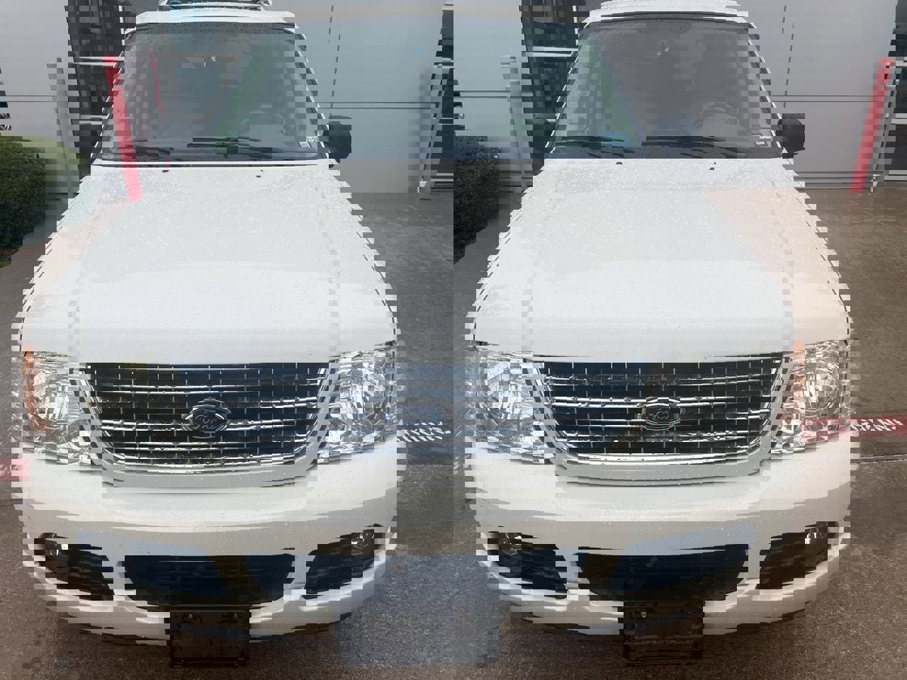 Used 2004 Ford Explorer Limited image 8