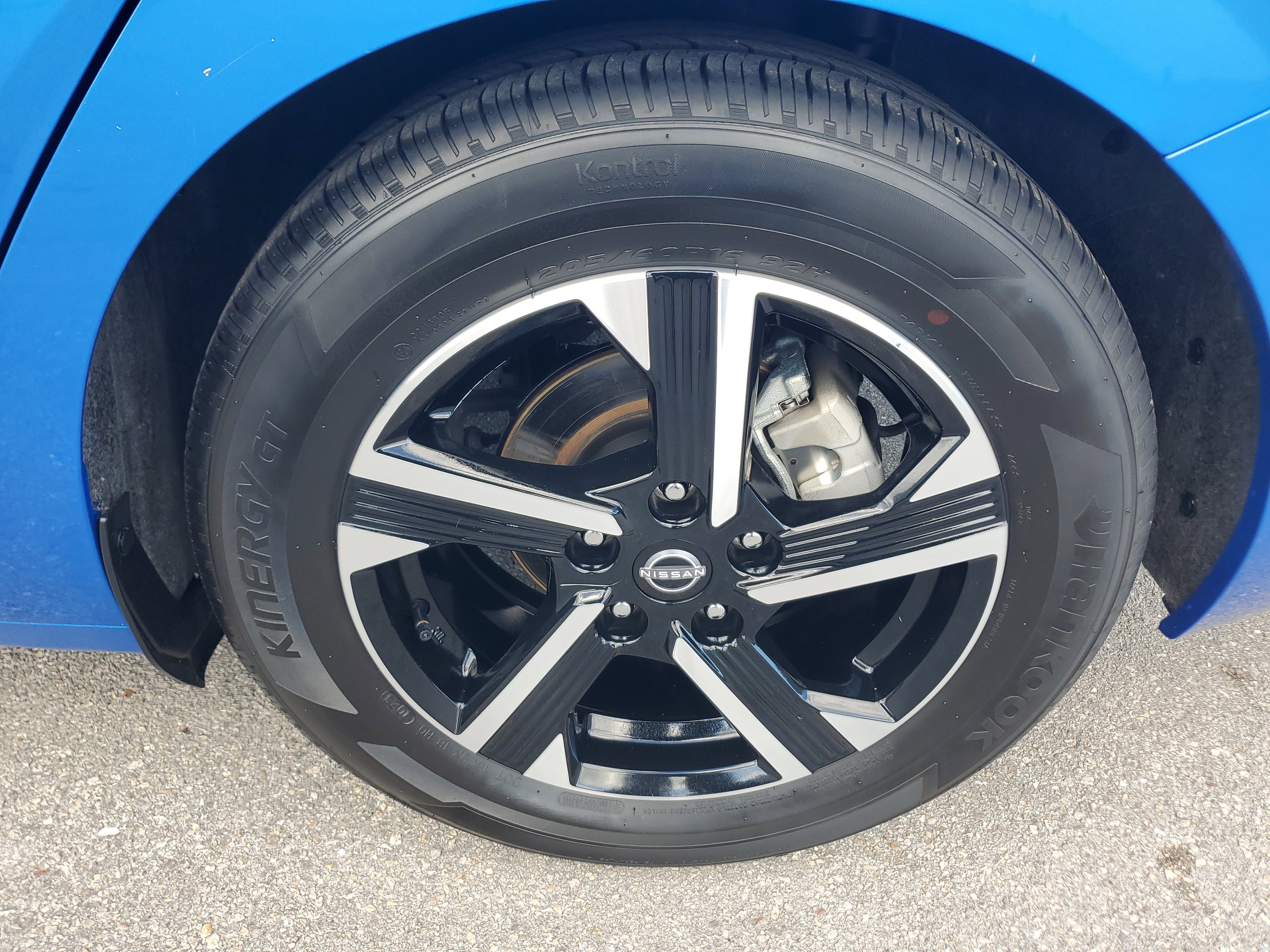 Certified 2024 Nissan Sentra SV image 27