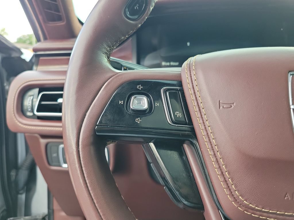 Certified 2022 Lincoln Aviator Black Label w/ Class IV Trailer Tow Package AWD/4WD image 24