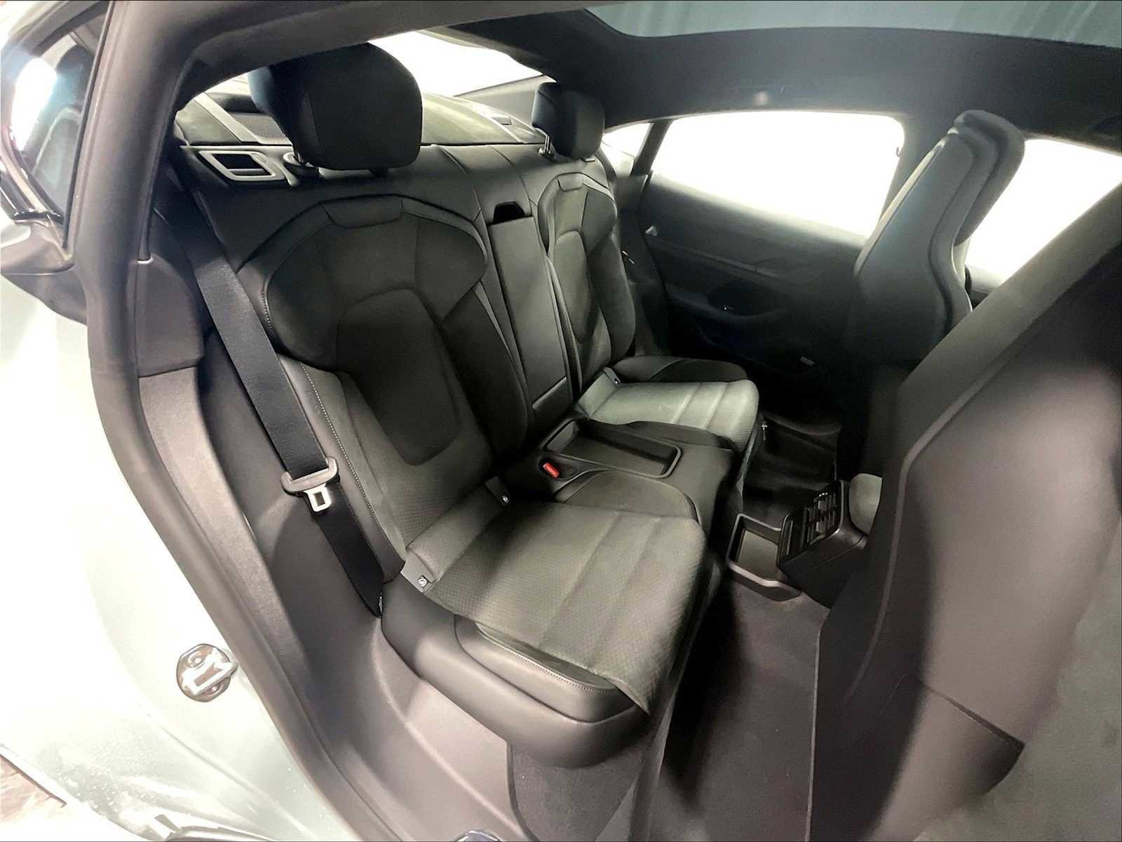 Used 2025 Porsche Taycan GTS image 33