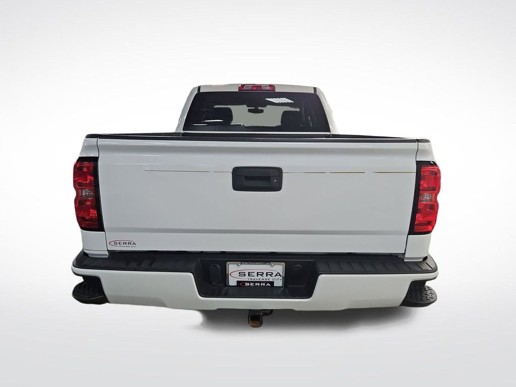 Used 2018 Chevrolet Silverado 1500 LT w/ All Star Edition AWD/4WD image 4