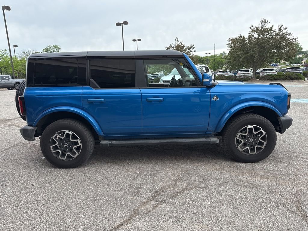 Used 2024 Ford Bronco Outer Banks AWD/4WD image 13