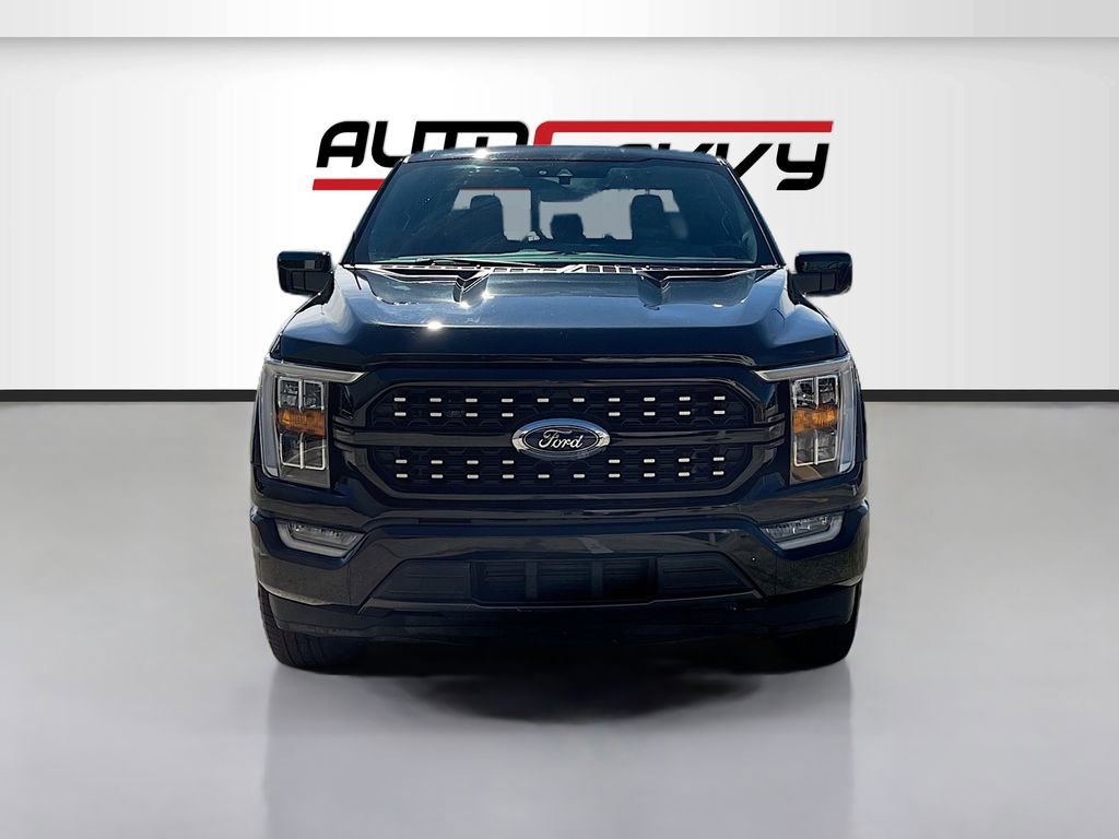 Used 2022 Ford F150 Lariat image 2