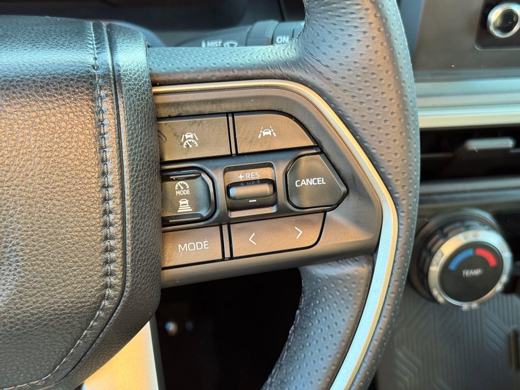 New 2025 Toyota 4Runner SR5 AWD/4WD image 25