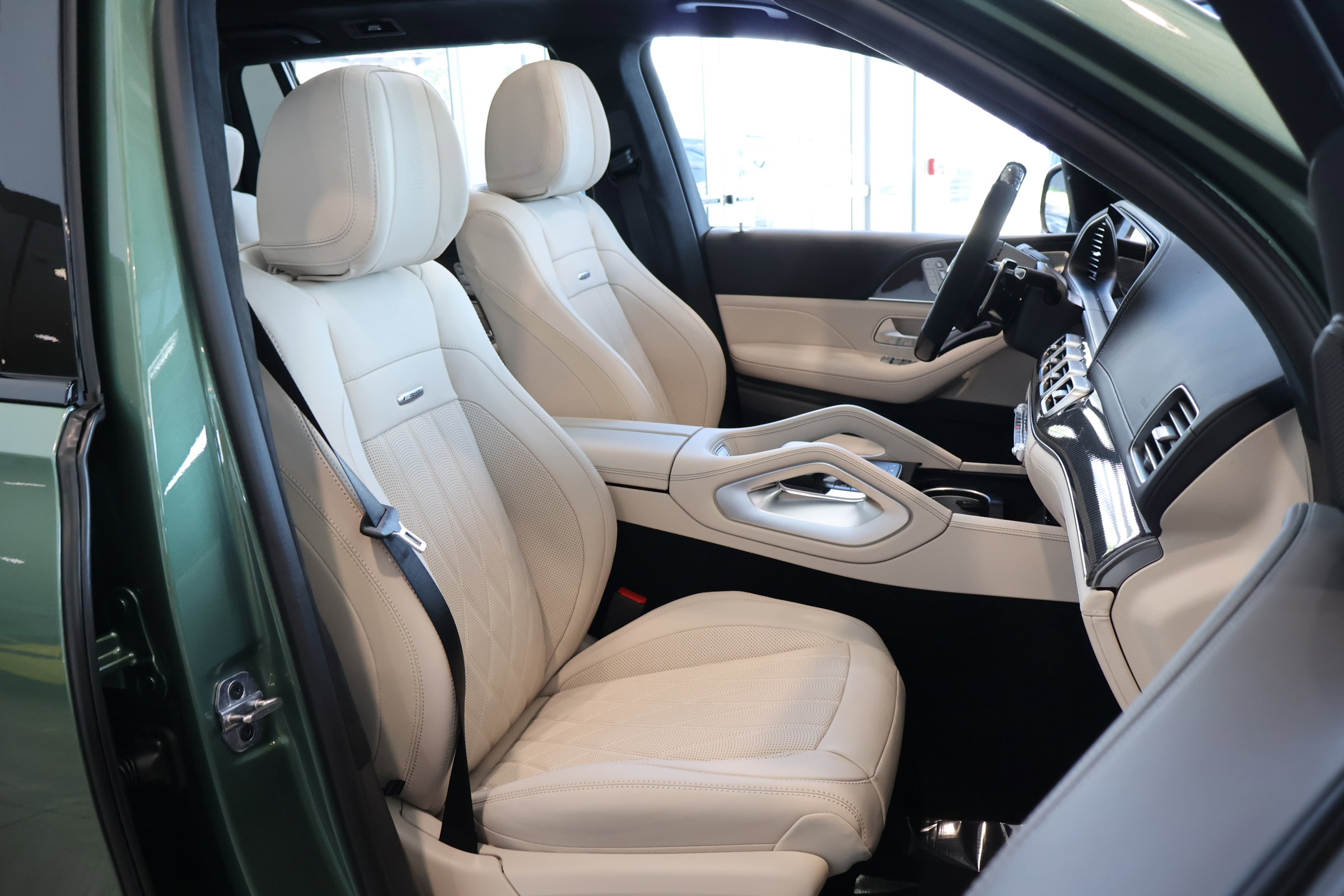New 2026 Mercedes-Benz GLS 63 AMG 4MATIC image 21