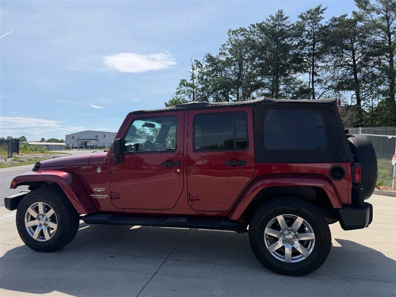 Used 2012 Jeep Wrangler Unlimited Sahara AWD/4WD image 2