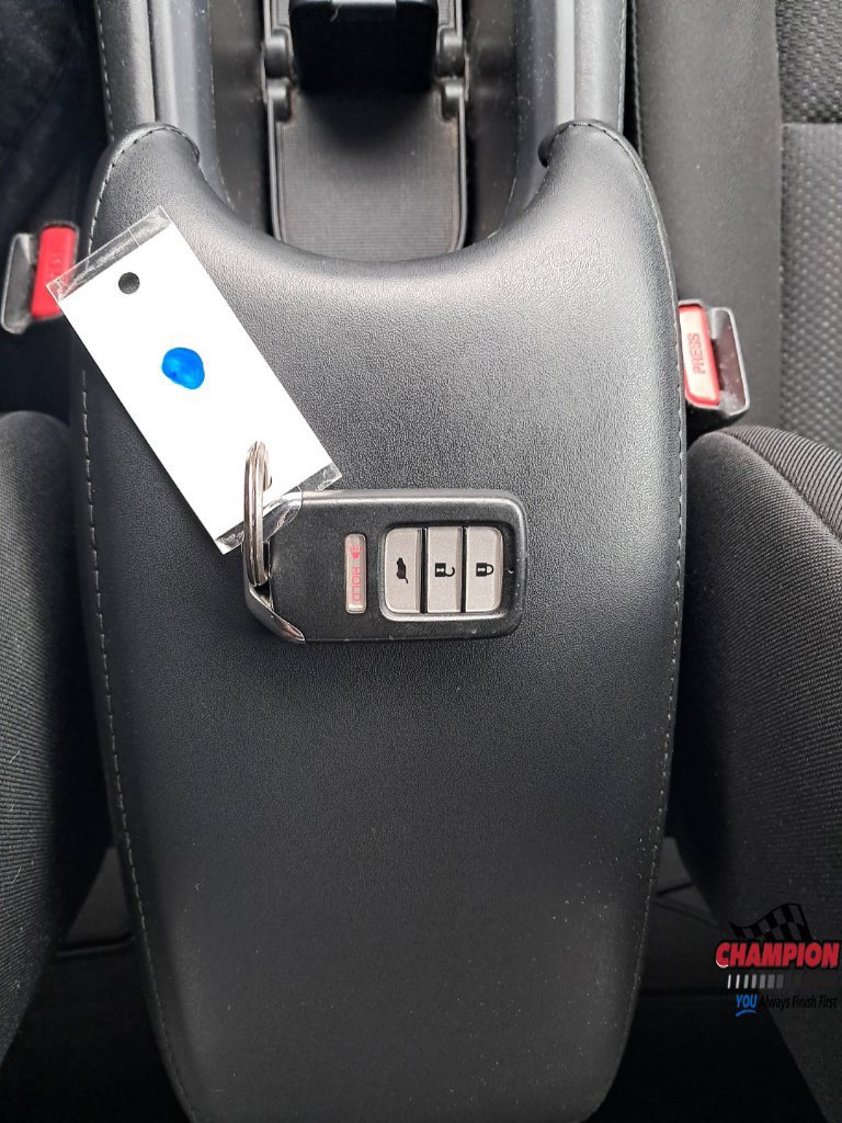 Used 2017 Honda HR-V EX image 33