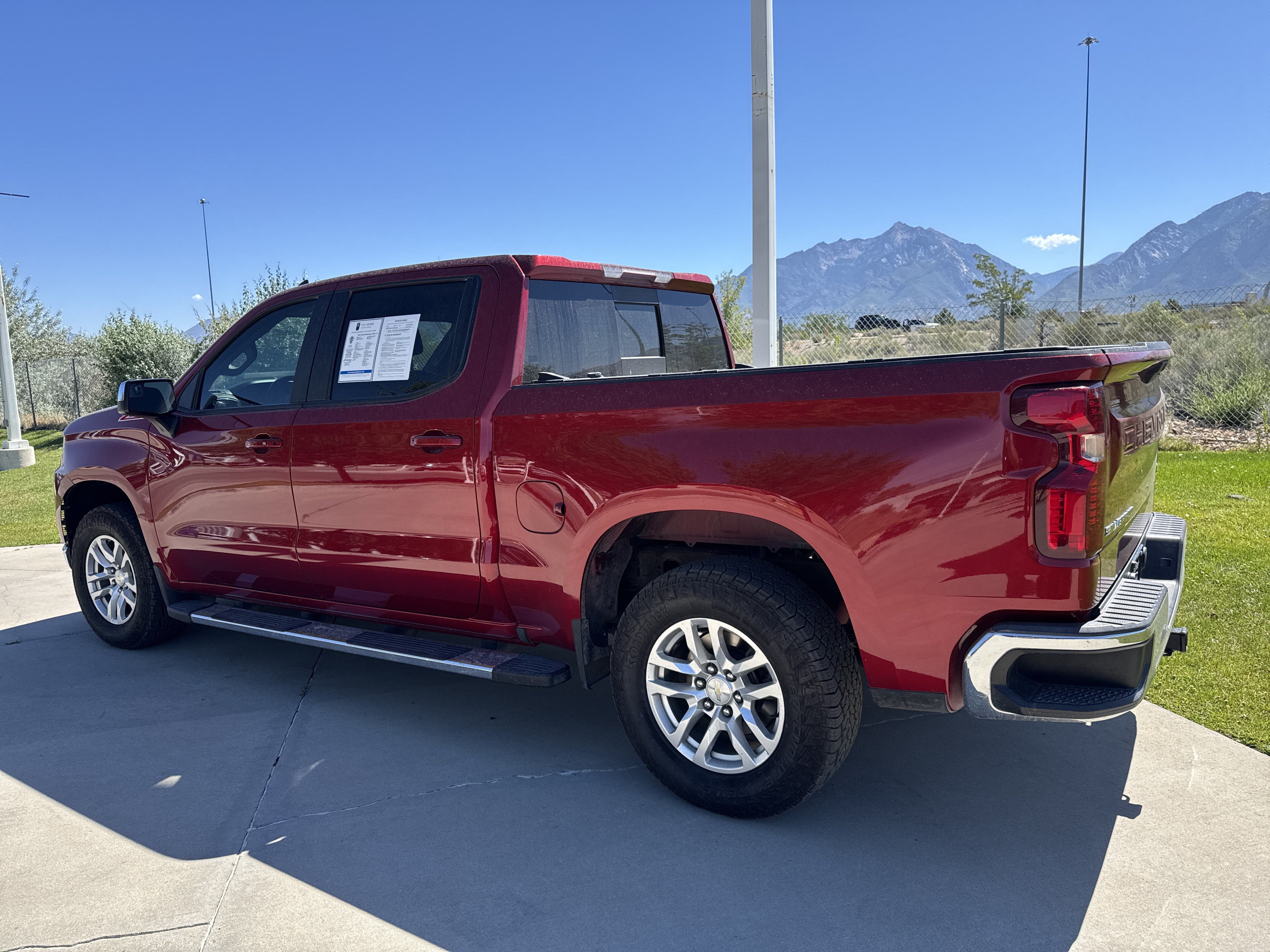 Used 2021 Chevrolet Silverado 1500 LT w/ Diesel Off-Road Package AWD/4WD image 3