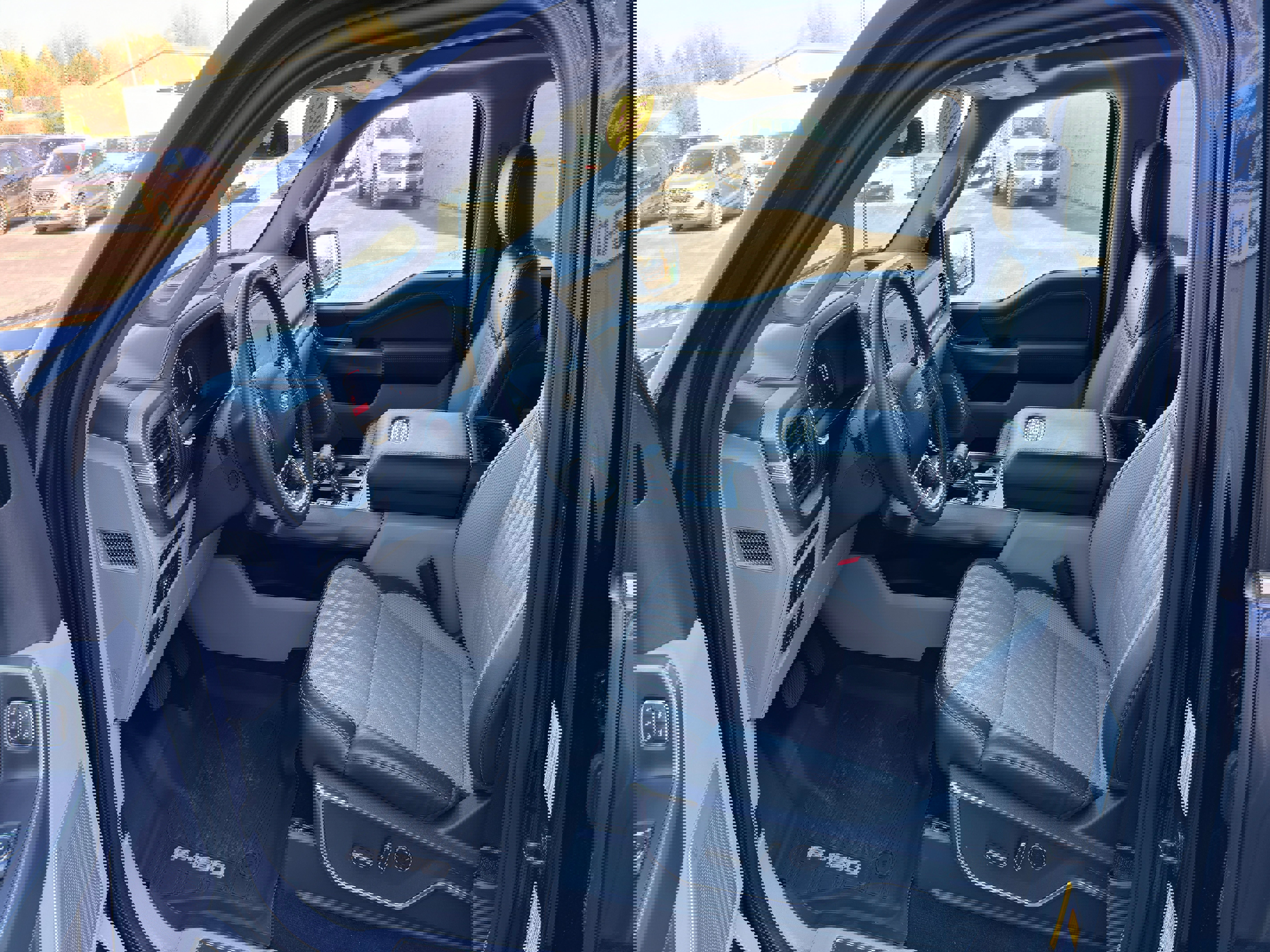 Used 2022 Ford F150 Limited image 9