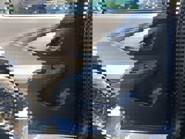 Used 2025 Buick Envista Preferred w/ Advanced Safety Package image 12