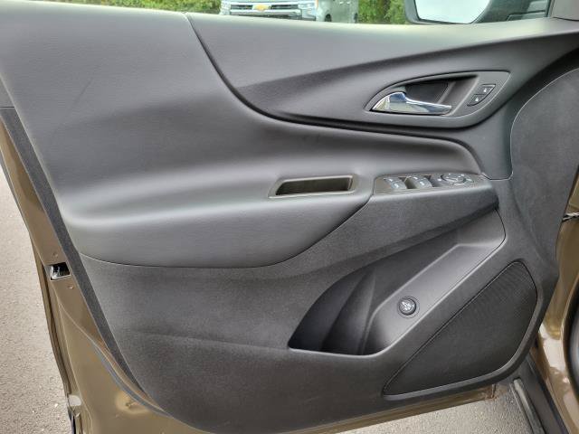 Used 2024 Chevrolet Equinox LT FWD image 12