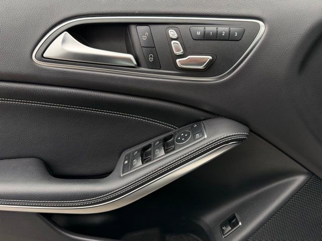 Used 2019 Mercedes-Benz GLA 250 4MATIC image 14