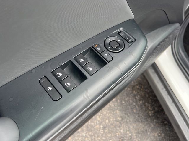 Certified 2025 Kia K4 LXS image 29