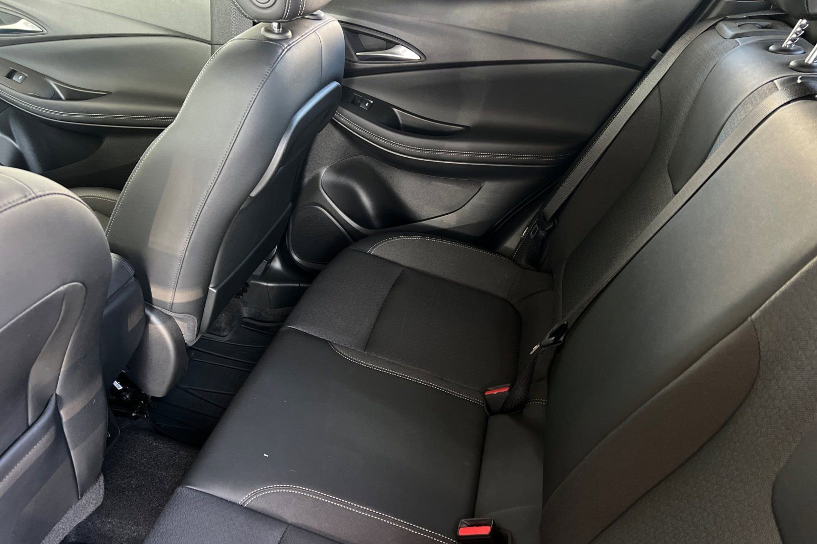 Used 2023 Buick Encore GX Preferred w/ Cold Weather Comfort Package image 15