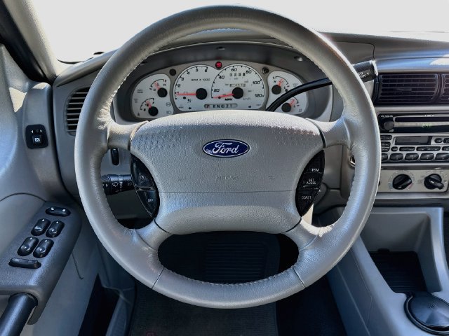 Used 2003 Ford Explorer Sport Trac XLS RWD image 11