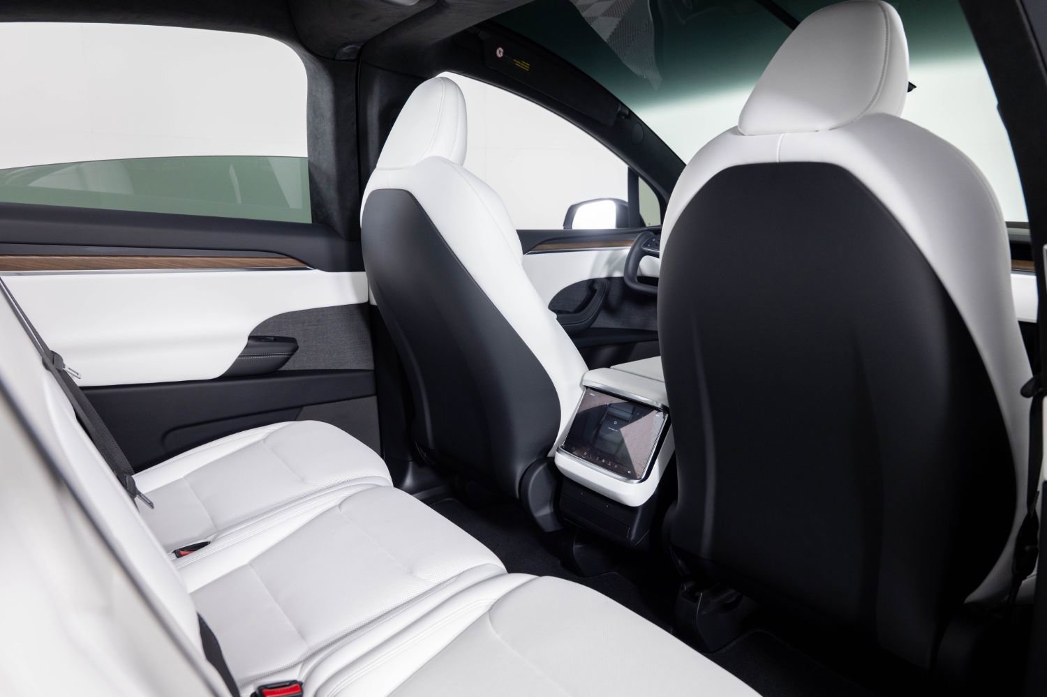 Used 2023 Tesla Model X image 22